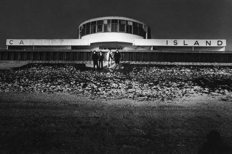 오일 시티 컨피덴셜_Oil City Confidential_03